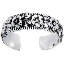 Handcrafted Sterling Silver Flower Toe Ring Body Jewelry