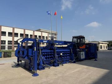 Automatically Mobile Car Baler