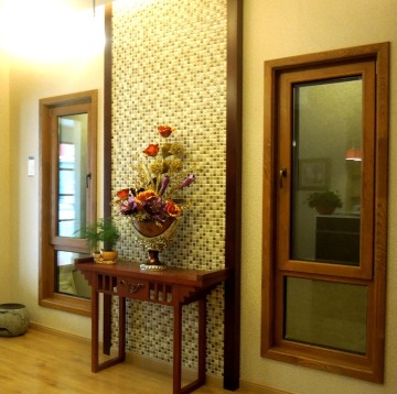 Wood and Aluminum swing windows tapy and casement windows