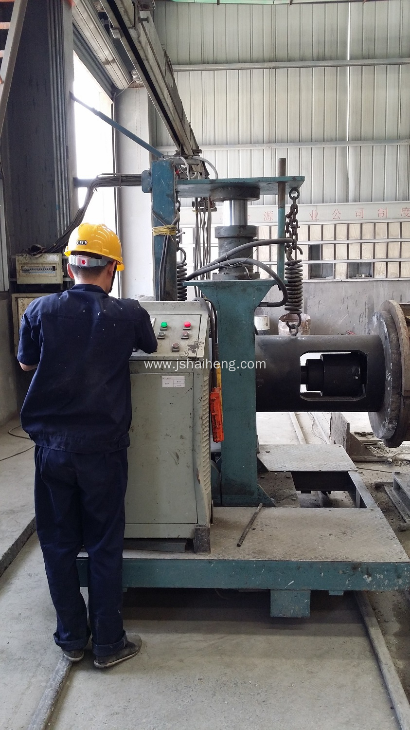 Tension machine for spun pile