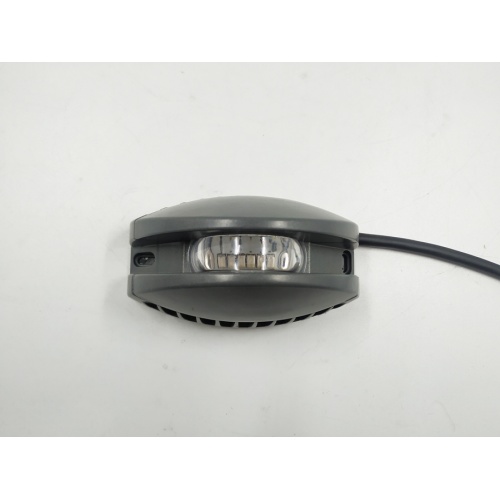 High-efficiency LED wall light