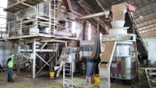 Wheat straws wood sawdust pellet production line