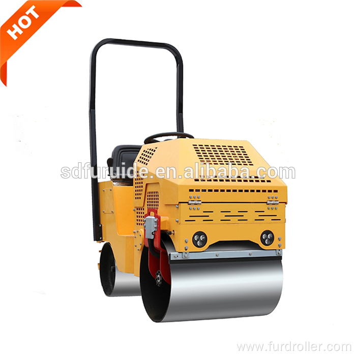 Ride on Tandem Drum Diesel Vibratory Roller (FYL-860)