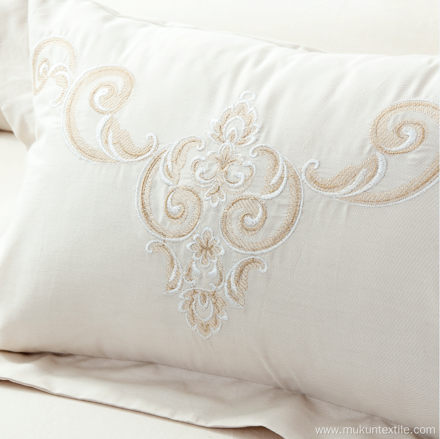 Special pattern wholesale comforter embroidery bedding sets