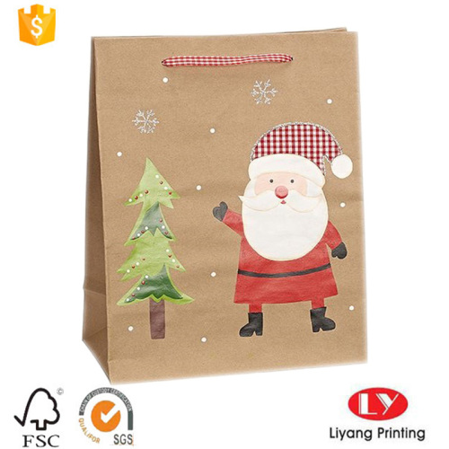 クリスマスのための茶色のクラフト紙ギフトバッグ