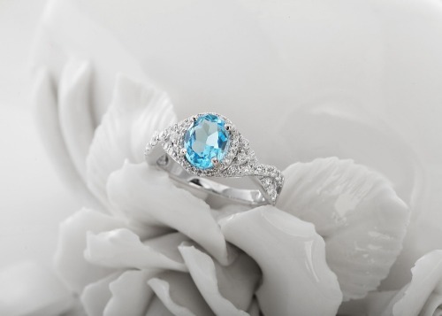 Exquisite 925 silver wedding oval shape sky blue topaz ring .natural gemstone ring