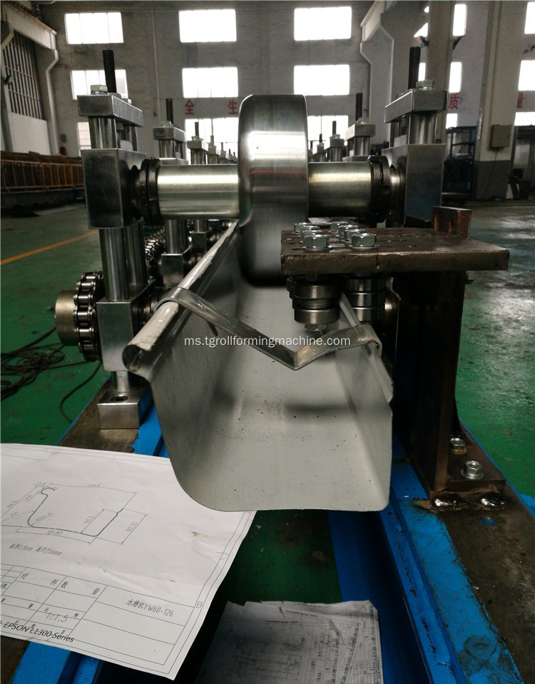 Jerman Kualiti Air Gutter Roll Forming Machine