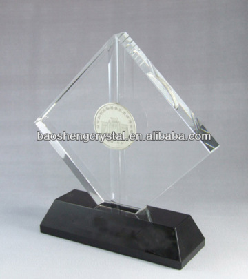 Simple and cheap crystal cube award (BS-TRnew)