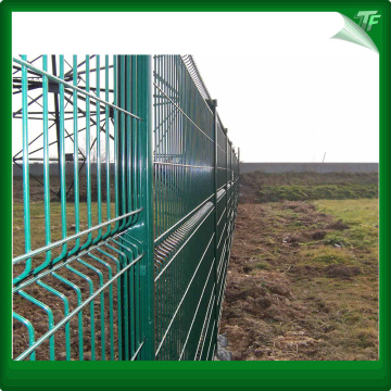 Commercial rigid 3D mesh fencing system