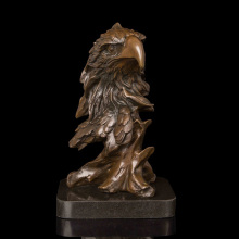 Outdoor birds decoration life size eagle hawk head sculptures