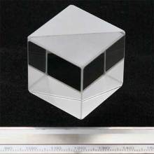 Broadband Cube Beamsplitters