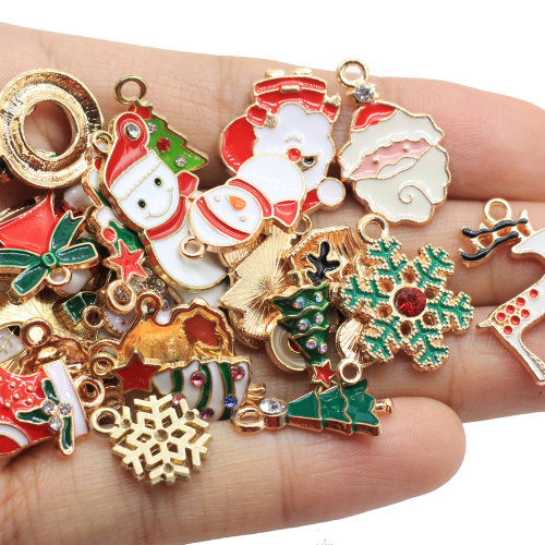 Kawaii Alloy Enamel Christmas Ornament Charms Artificial Xmas Craft Snowman TSnowflake Tree DIY Jewellery Accessories