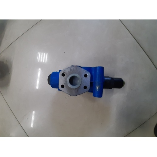 XCMG Flow control valve