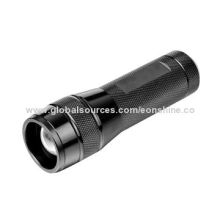Cree 3W LED Zoom Focus Flashlight with High Output Luminous Flux of 120 Lumens