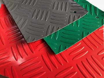 PVC Non-Slip Flooring Roll for Safety