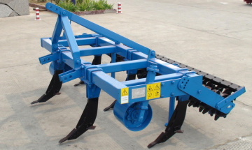 Professional heavy duty deep subsoiler