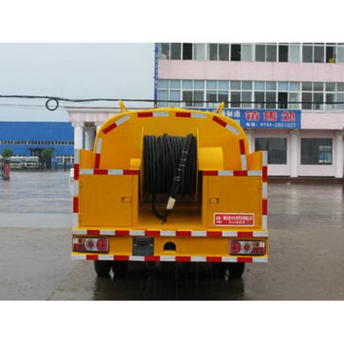 Xe tải máy tẩy rửa áp lực cao Dongfeng 3.5-6CBM