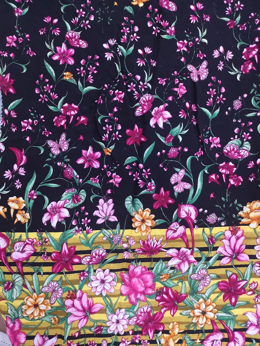 Border Flower Rayon Challis 30S Air-jet Printing Fabric