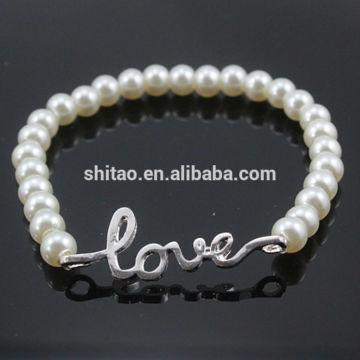 fake pearl bracelet