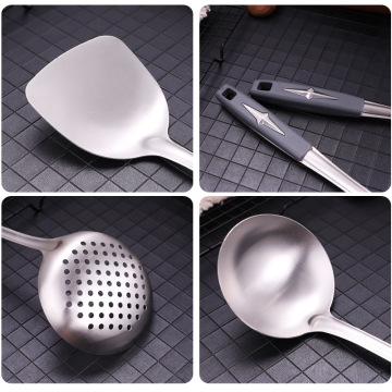 Large soup spoon kitchen utensils