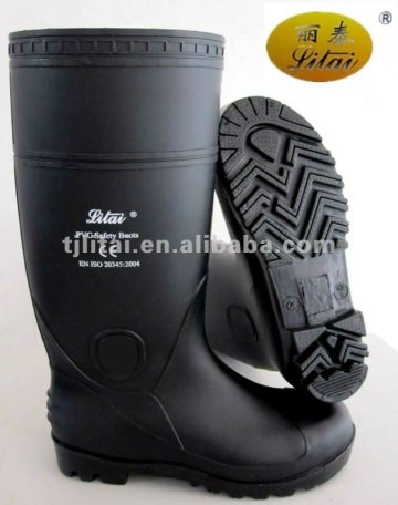 Steel toe safety boots for industry