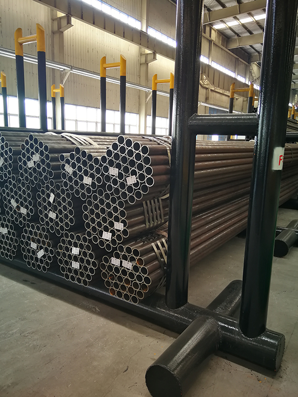 Pipe stacking and strapping machine unit-3