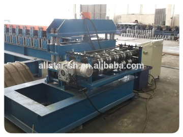 Arch roof forming machine