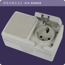 IP54 Waterproof Wall Switch with Germany Type Socket 414017