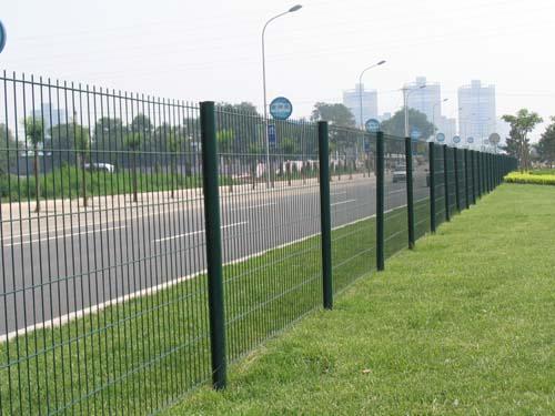 plastic coated chain link fence