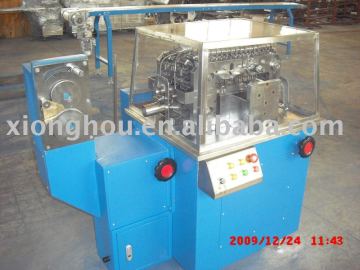 Chain-die forming machine