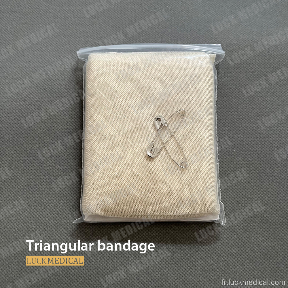 Élévation d&#39;élévation du bandage triangulaire médical