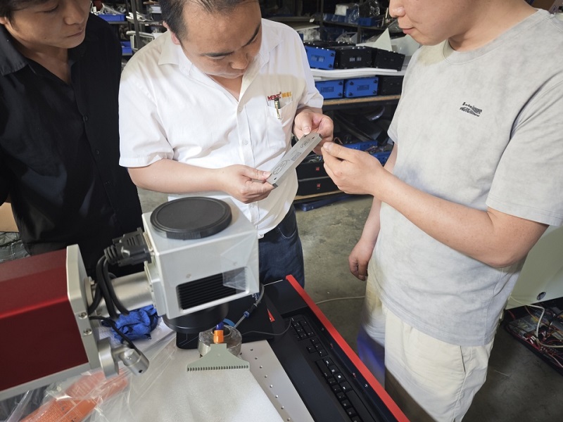 Chuke Intelligent's 300W laser marking machine deeply engraved Volkswagen and was highly recognized by customers