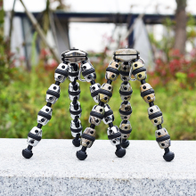Flexible Gorilla Octopus Tripod for High-Classic-Style Large Size Camera Phone