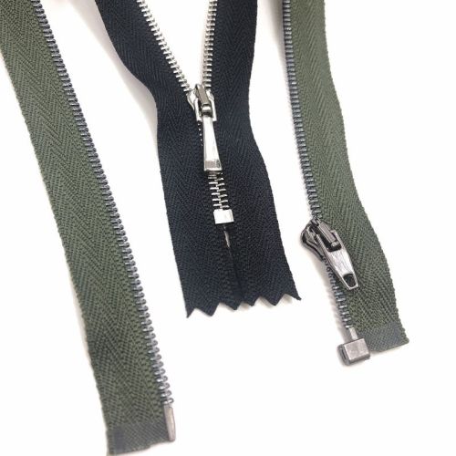 Discoun lubricated brass zippers for merchandise