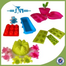 FDA LFGB Silicone kids cake decorating set, cupcake bake set, microwave baking set