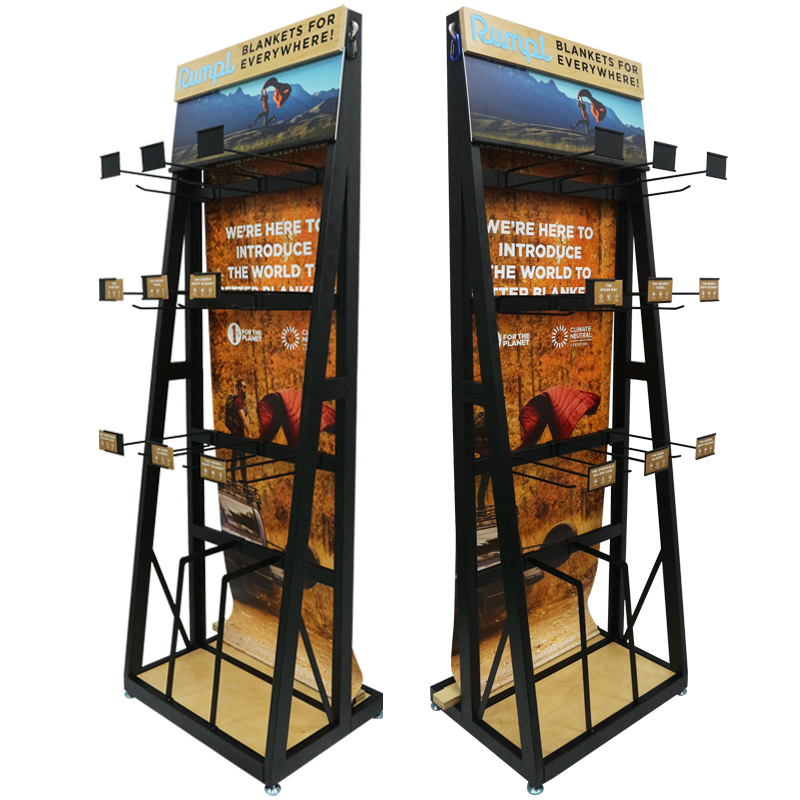 Outdoor blanket display stand