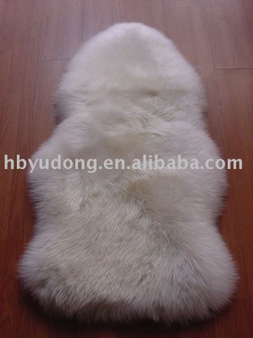 natural Australian sheepskin rug