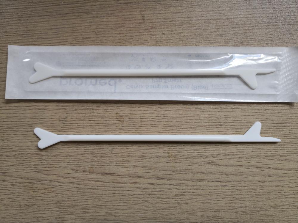 Spatule cervicale en plastique en bois et cuillère