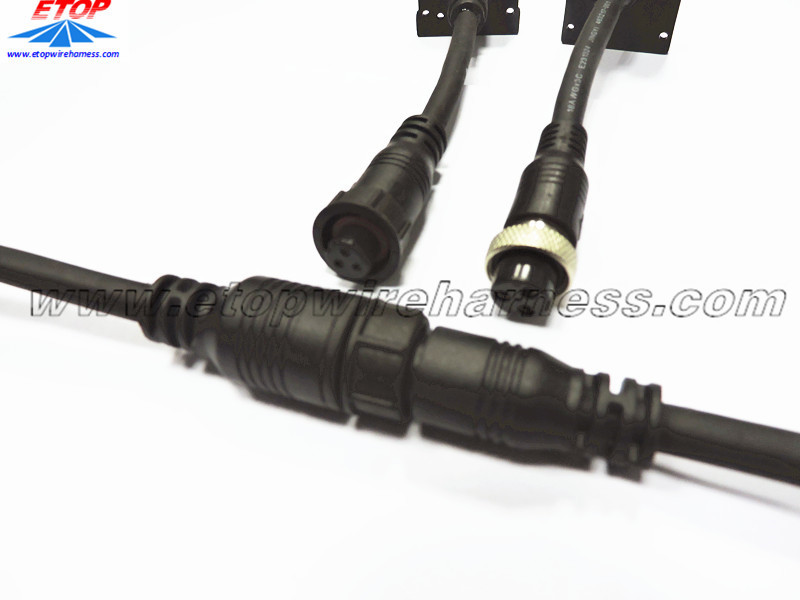 Conector impermeable moldeado para M8, M12