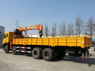 8 ton truck mounted crane telescoping boomed truck crane SQ8S4, crane truck 8 ton