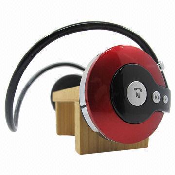 2013 fashionable clip-on wireless headset