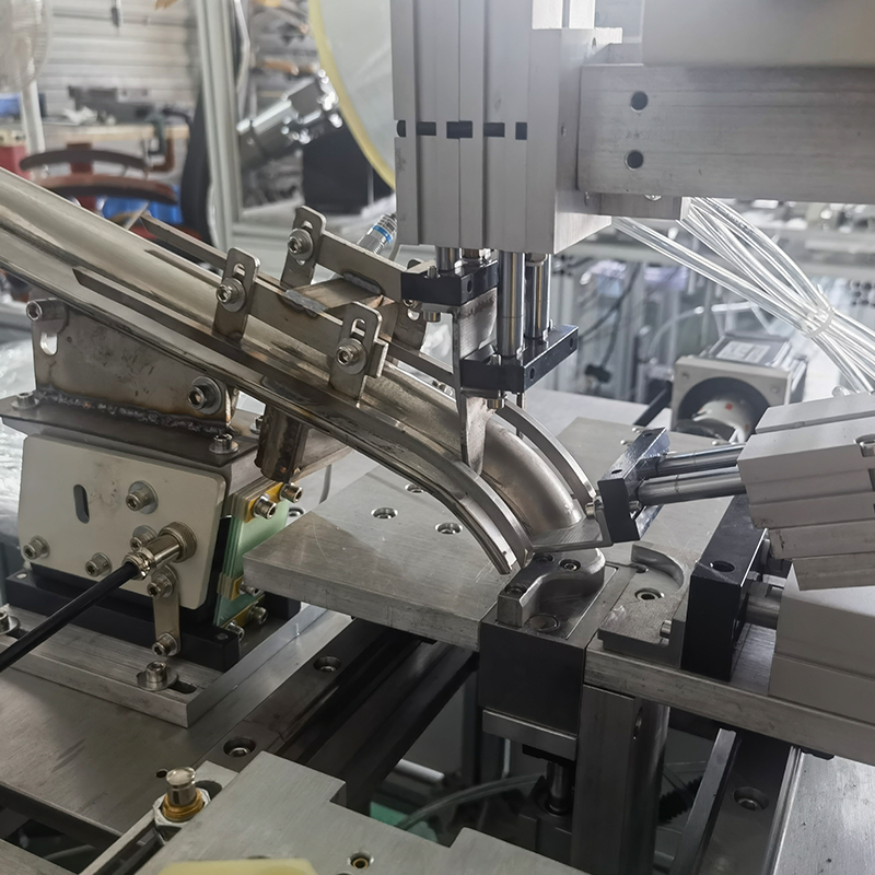 ماكينة صنع المعلقات الخشبية wooden hanger making machine