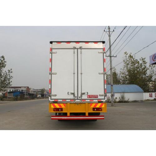 Dongfeng Tianjin 7.4m refrigerado Van