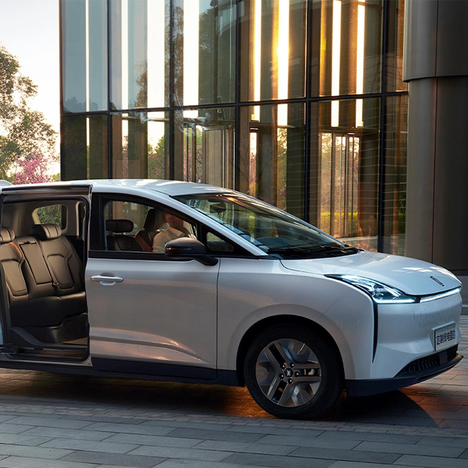 Benteng Nat in Stock Wholesale Price Chinese Brand New Energy Vehicles Pure Electronic Vehicle MPV Taxi Car