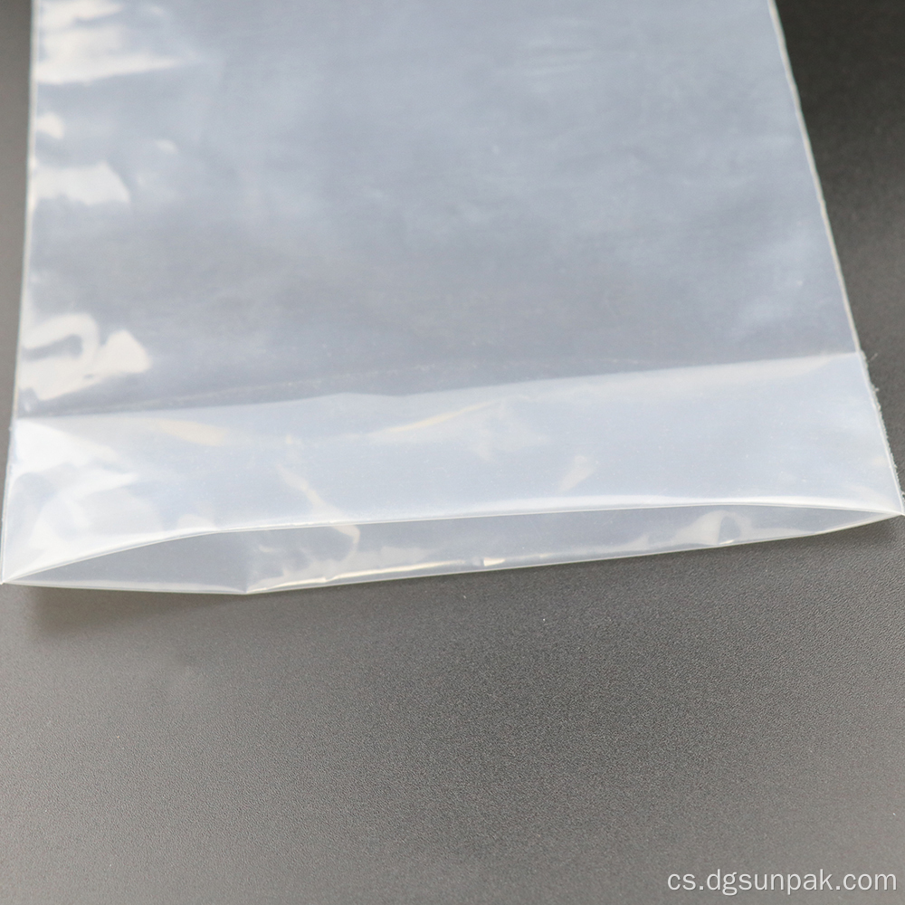 Průhledné recyklovatelné sáčky na zip se závěsným háčkem