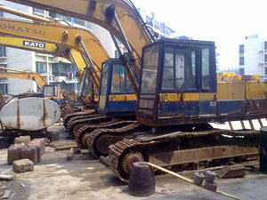 Used Komatsu PC200 track excavator