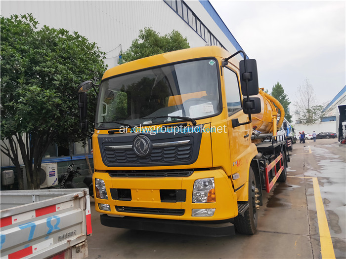 Dongfeng 8000L التخلص من شاحنات مركبة مياه الصرف الصحي