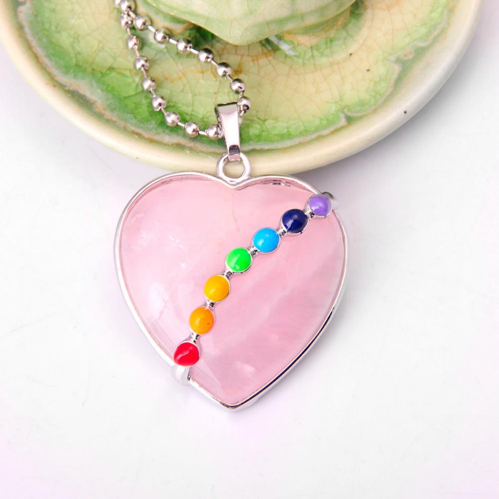 Collar con colgante de corazón de cuarzo rosa con 7 piedras preciosas de Chakras