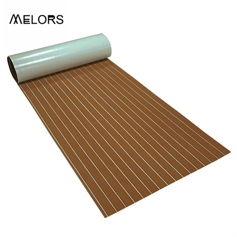 Decking adhésif pour plancher de bateau brun clair sur blanc