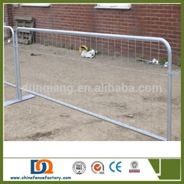 Interlocking free standing fence panels